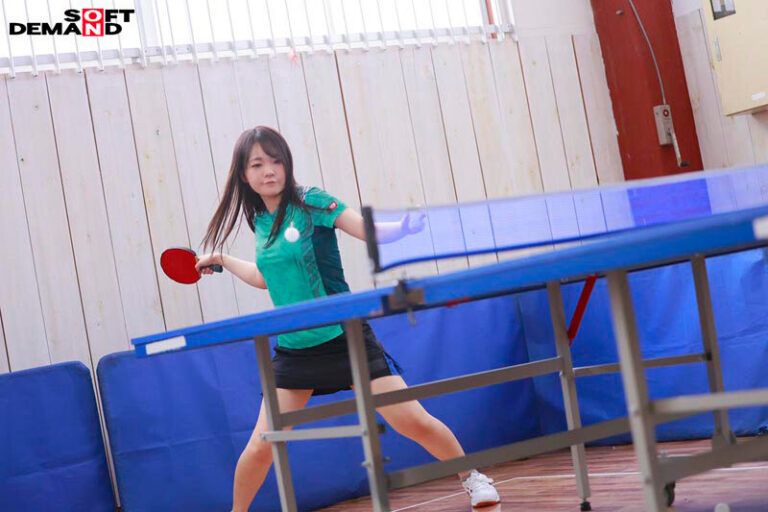一之瀬凪 人妻の初解禁 巨乳パイズリで挑むデビュー作 大阪の若妻が魅せるスポーツ系セクシーAV！ 170分秀逸！